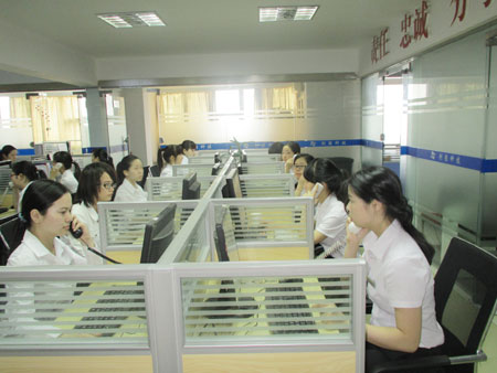 萬商短信公司平臺-7*24小時為你服務